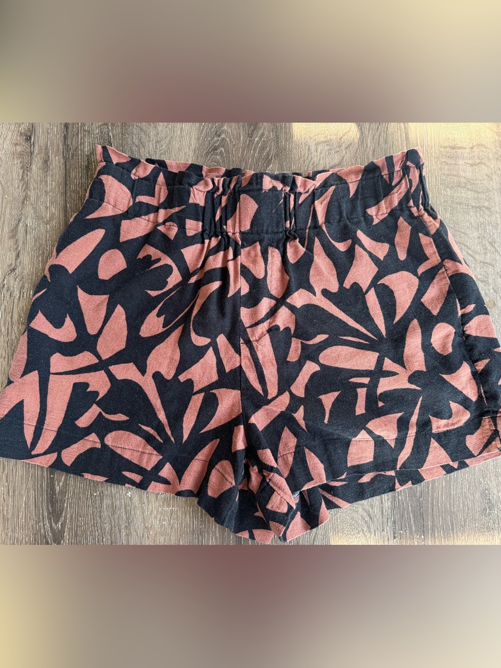 a new day Black & Rust Floral-Print Elastic-Waist Shorts